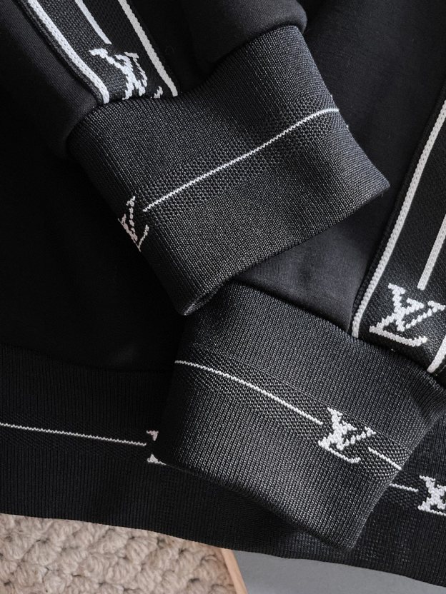 ルイ・ヴィトン「Louis Vuitton」2025秋冬 メンズ スポーツウェア セットアップ