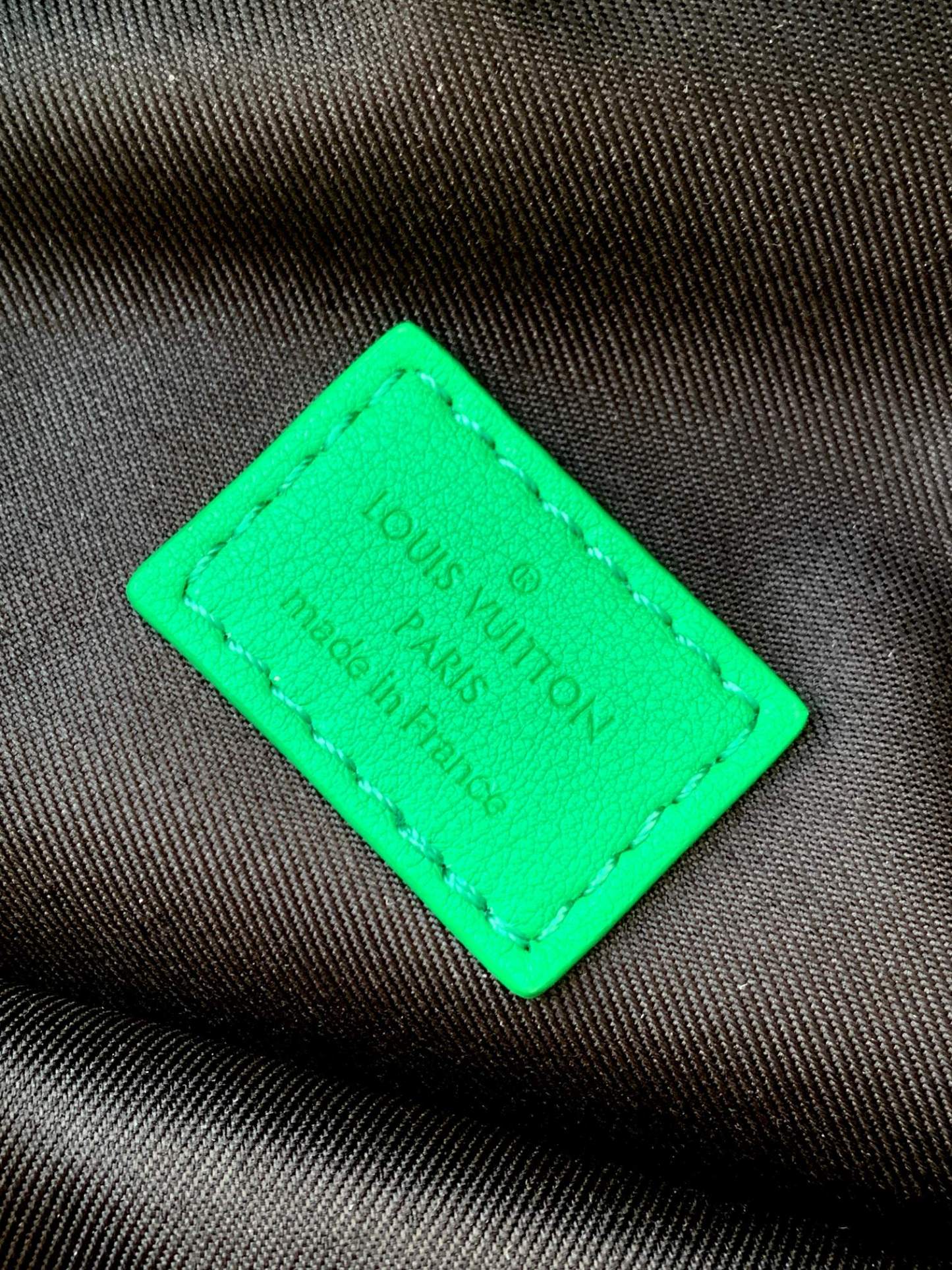 ルイ・ヴィトン「Louis Vuitton」 Discovery ウェストバッグ