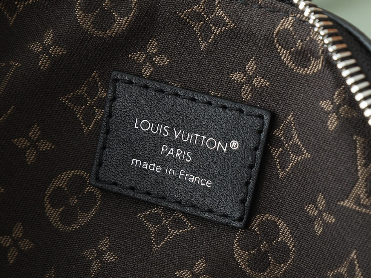 ルイ・ヴィトン「Louis Vuitton」BIKER PM ショルダーバッグ