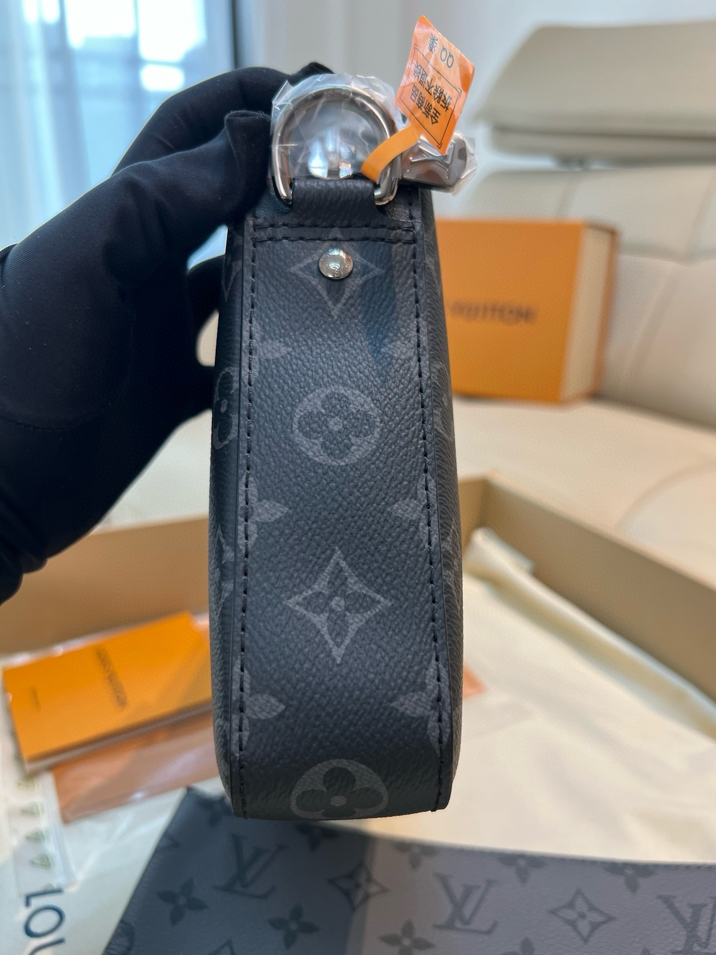 ルイ・ヴィトン「Louis Vuitton」Monogram Eclipse Reverse Trio メッセンジャーバッグ