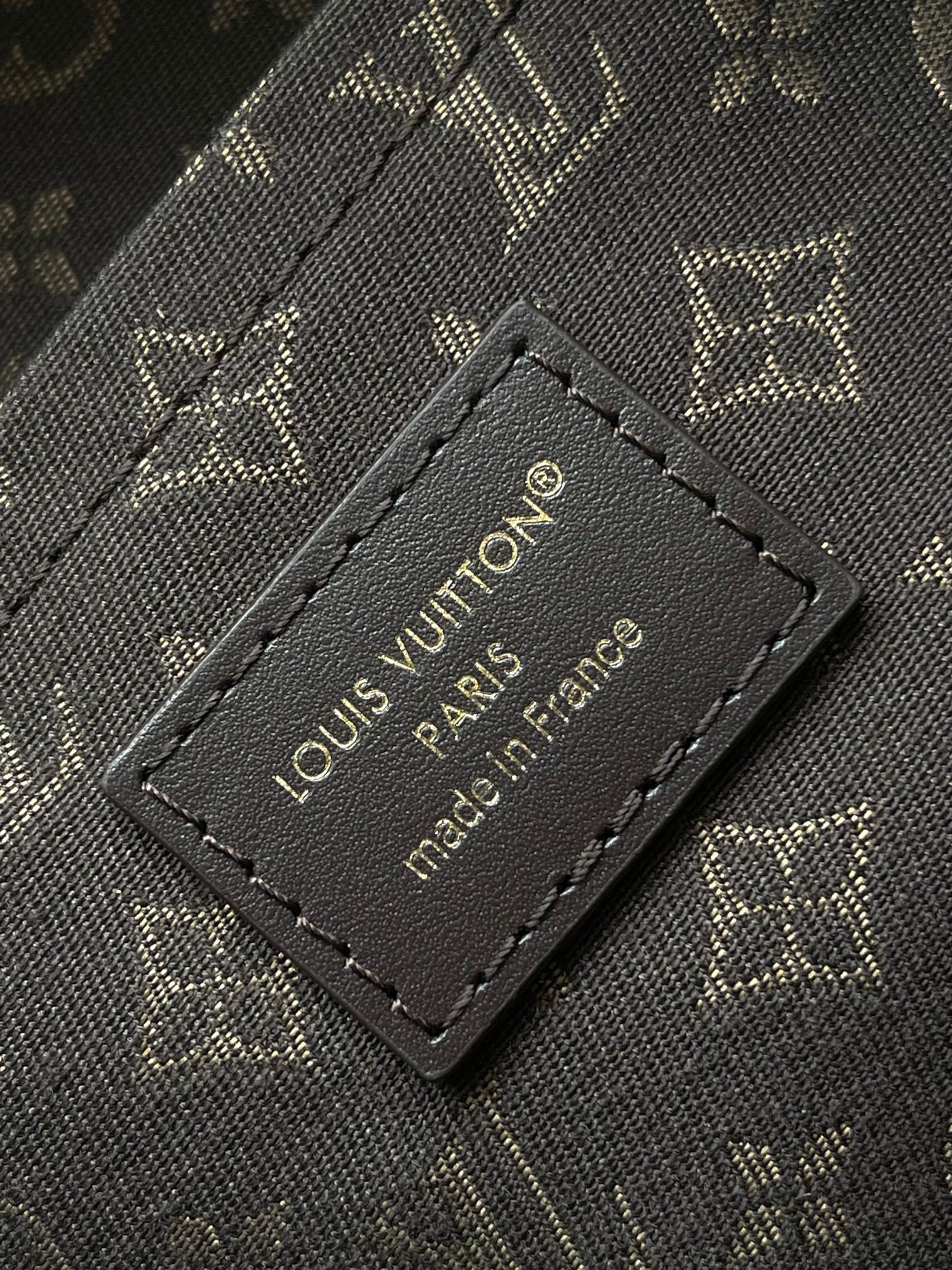 ルイ・ヴィトン「Louis Vuitton」エクスプレス MM ハンドバッグ