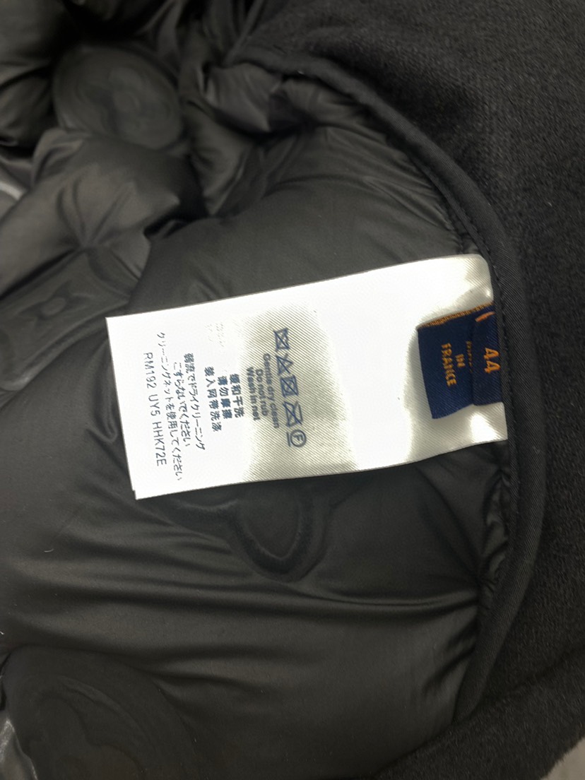 ルイ・ヴィトン「Louis Vuitton」ドゥ-マイユ エンボス加工 ダウンジャケット