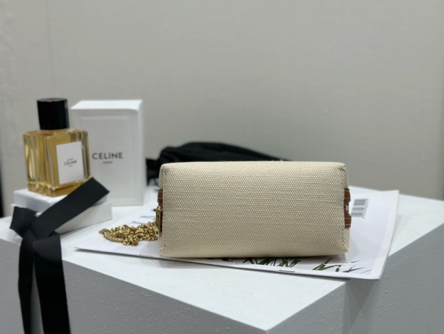 セリーヌ「Celine」Triomphe キャンバス＆レザー チェーンチェーンバッグ