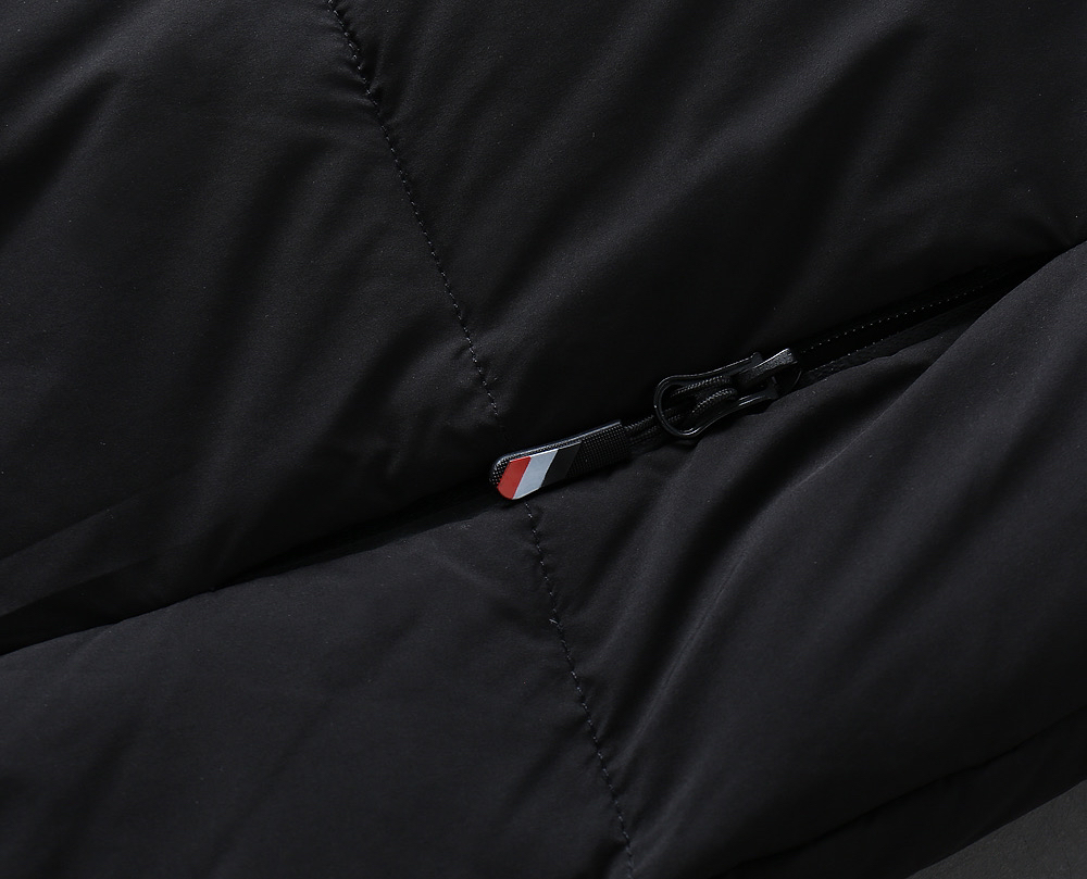 モンクレール「Moncler」Grenoble 2025秋冬ダウンジャケット