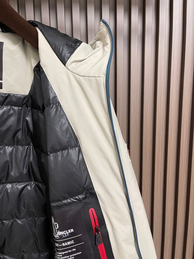 モンクレール「Moncler」Grenoble ショート ダウンジャケット