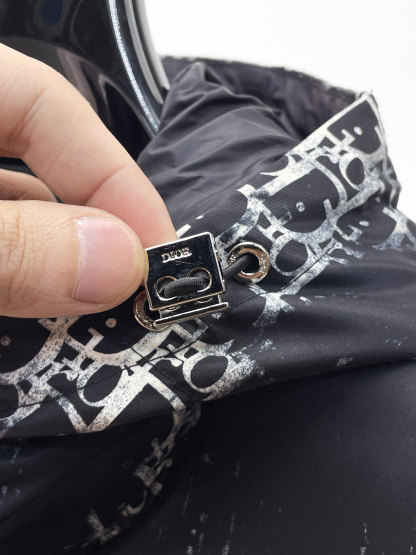 ディオール「Dior」ダウンジャケット