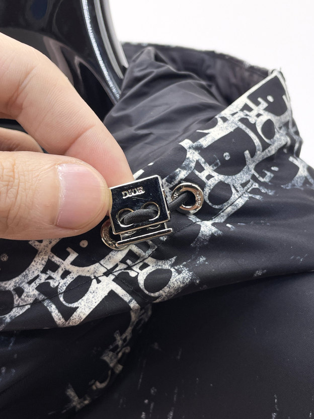 ディオール「Dior」ダウンジャケット