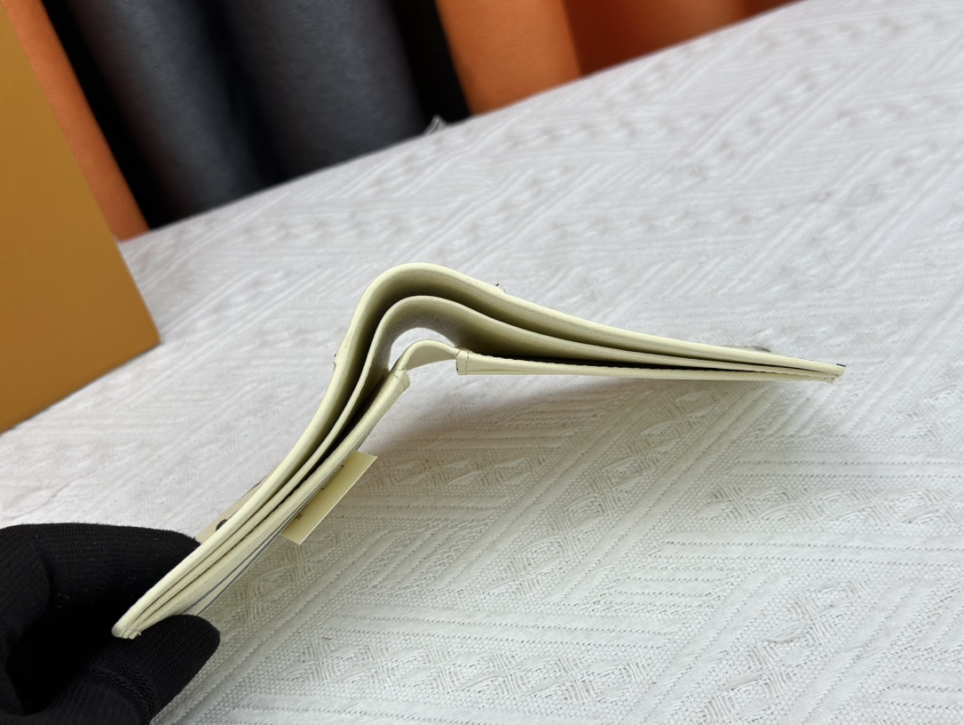 ルイ・ヴィトン「Louis Vuitton」ポルトフォイユ･ミュルティプル