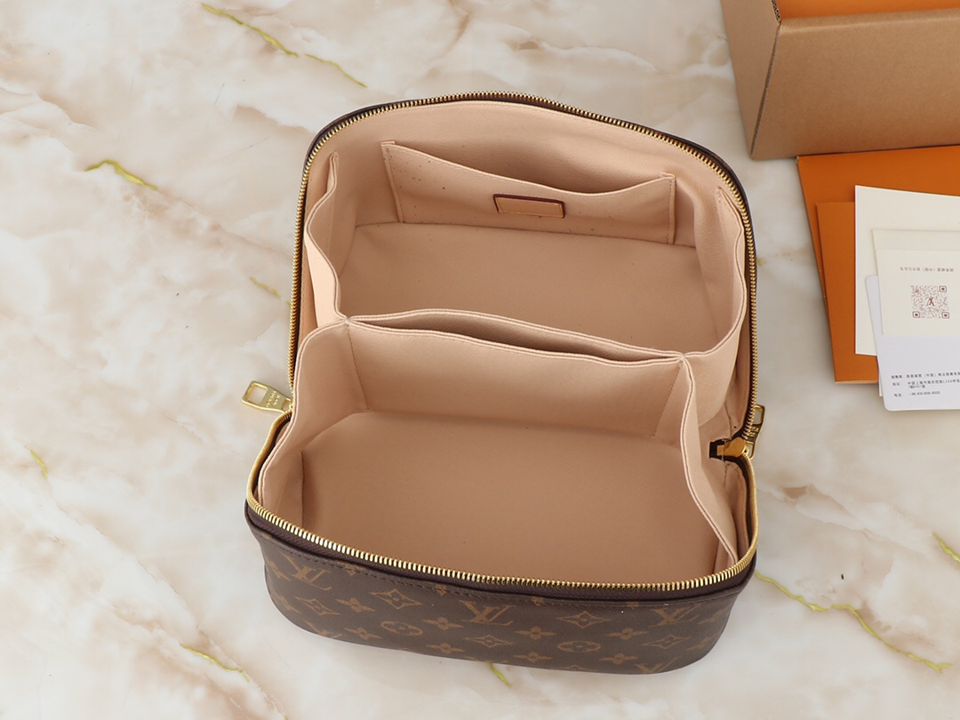 ルイ・ヴィトン「Louis Vuitton」トイレタリー･バッグ