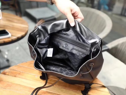 ヴェルサーチ「Versace」メデューサ バックパック