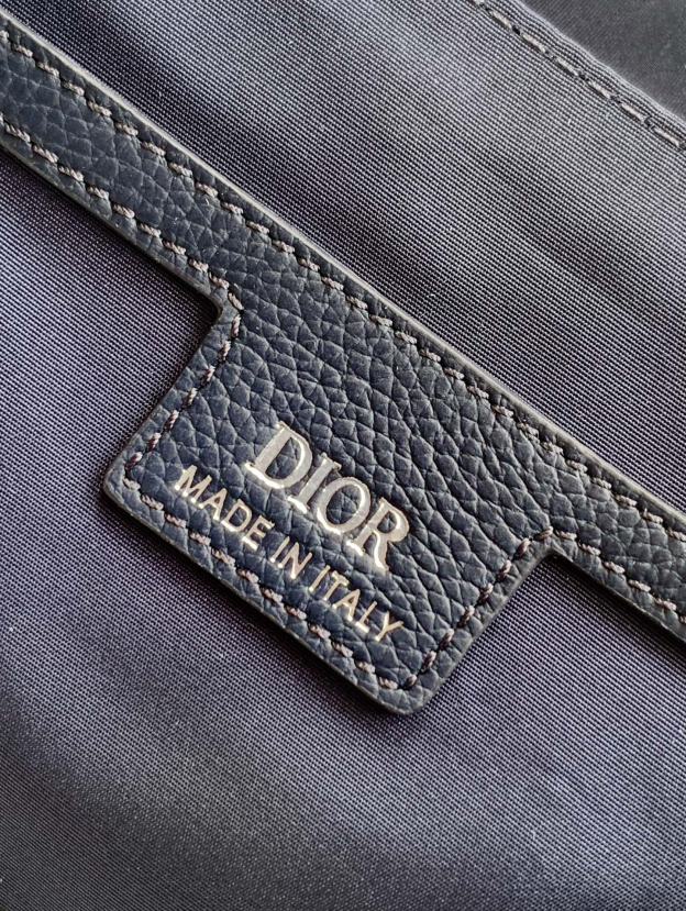 ディオール「Dior」Hit The Road フラップ メッセンジャーバッグ