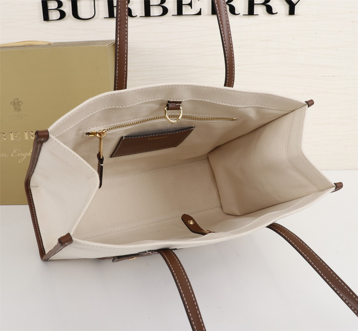 バーバリー「Burberry」ツートーンキャンバス＆レザートートバッグ