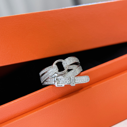 エルメス「Hermès」アイコニック＆クラシック リング コレクション