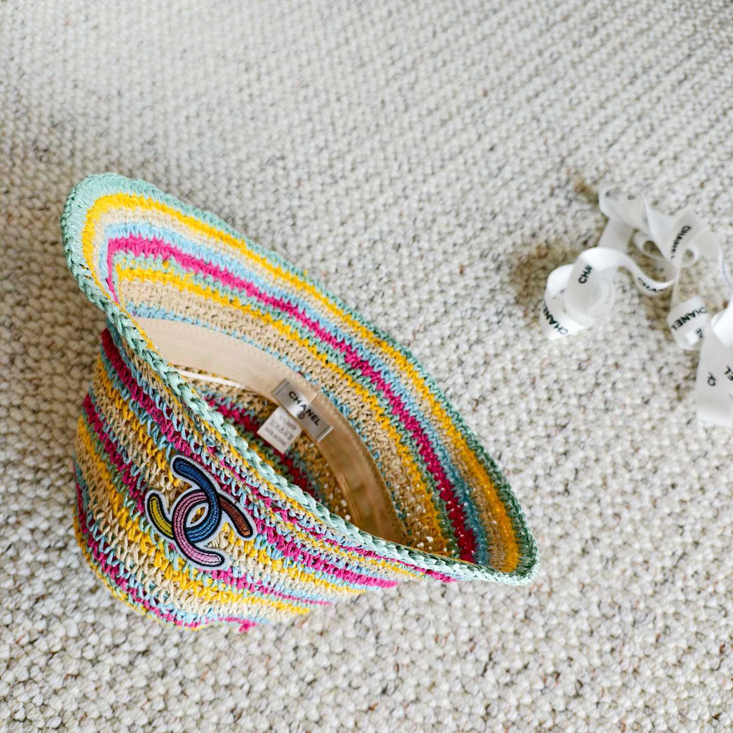 シャネル「Chanel」シャネル 2026春夏 ストローブーム・レインボーバケットハット