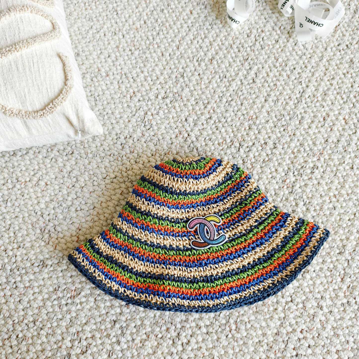 シャネル「Chanel」シャネル 2026春夏 ストローブーム・レインボーバケットハット