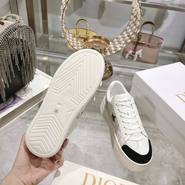 ディオール「Dior」プラットフォーム ホワイト スニーカー 2025 新作