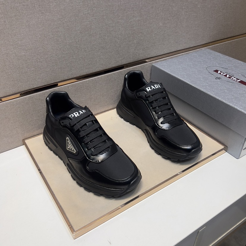 プラダ「Prada」プラダ プレミアムスニーカー (2026年春夏モデル) / レザースニーカー
