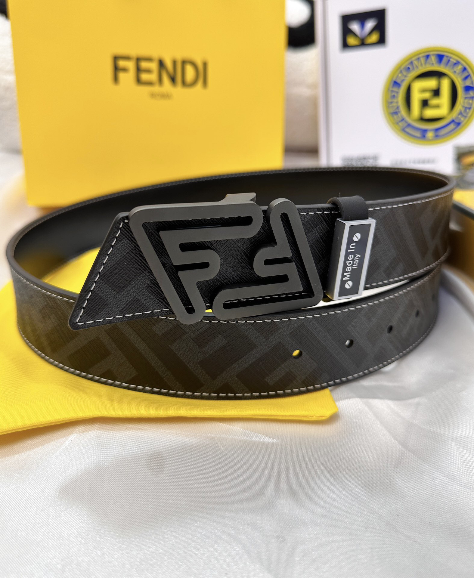 フェンディ「Fendi」FFベルト - リバーシブル フックベルト