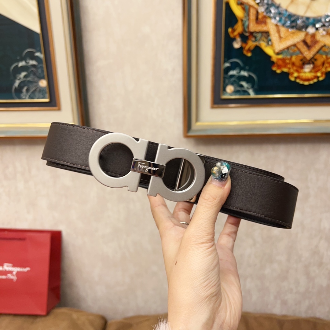 フェラガモ「Ferragamo」リバーシブルベルト