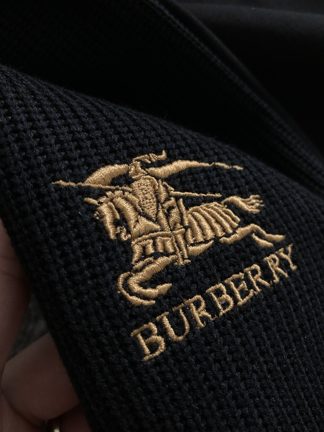 バーバリー「Burberry」バーバリー チェック×ナイト刺繍 クルーネックスウェットシャツ / ロングスリーブスウェット