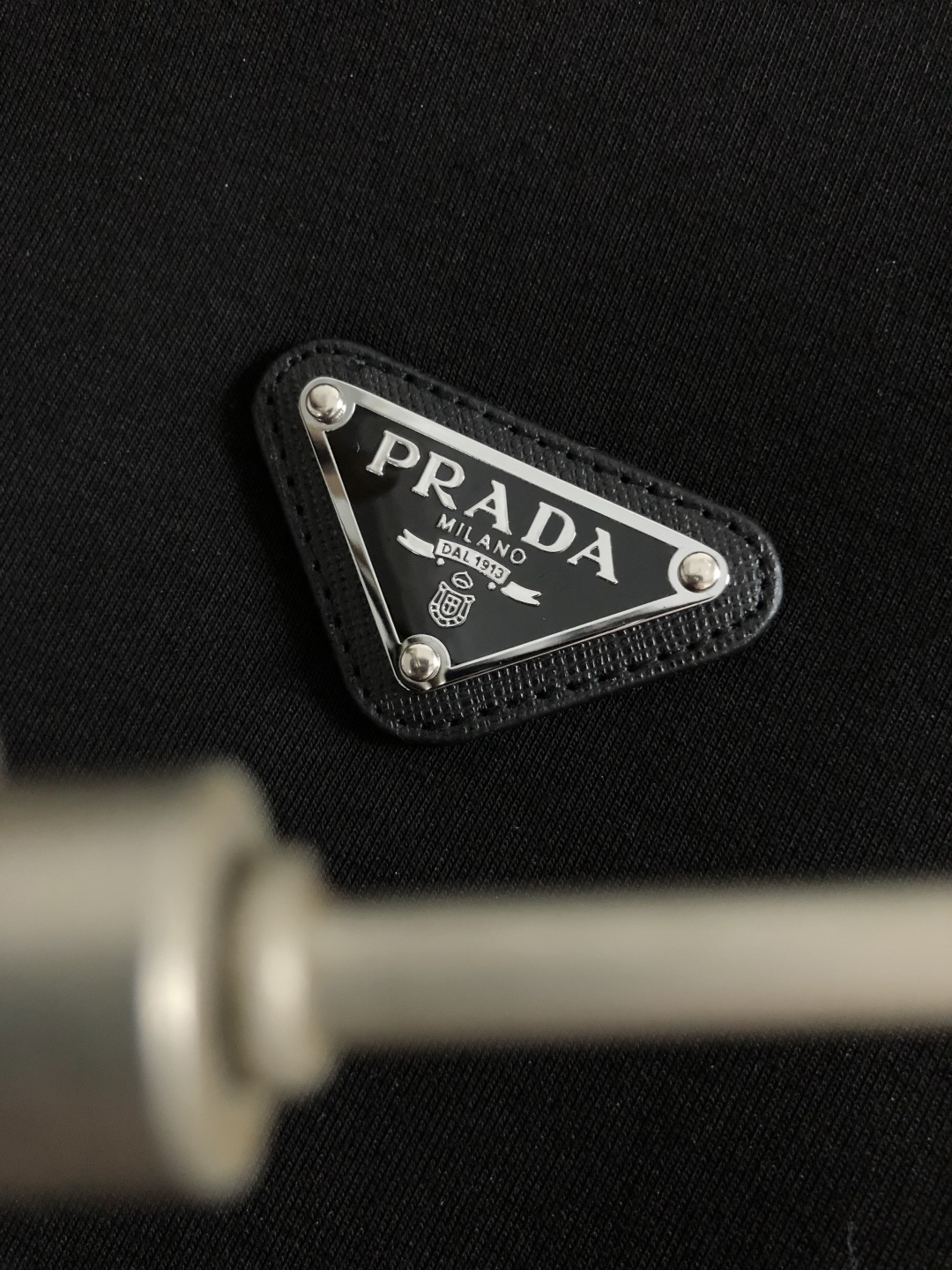 プラダ「Prada」プラダ リサイクルダブルジャージー ジップアップスウェットシャツ / プルオーバー