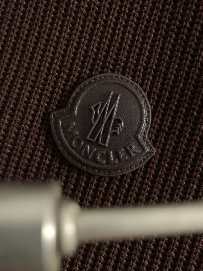 Monclerモンクレール パネルド スウェットシャツ / プルオーバー