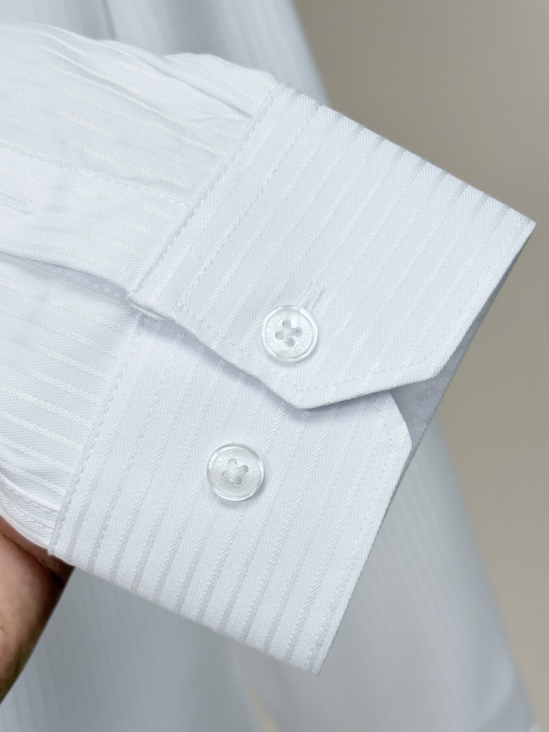 エルメス「Hermès」エルメス 刺繍ロゴ ロングスリーブシャツ / ドレスシャツ
