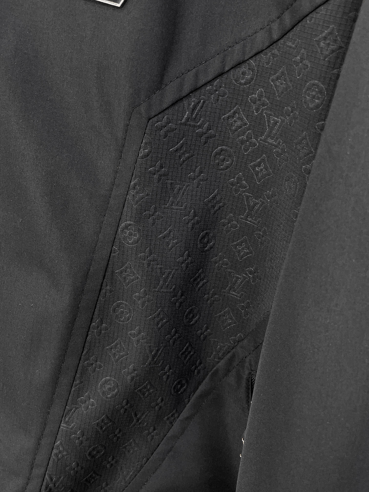 ルイ・ヴィトン「Louis Vuitton」ルイ・ヴィトン 2026年秋冬 メンズ ジャケット / アウター