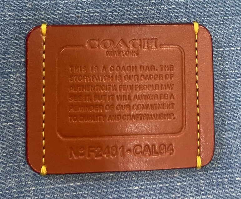 コーチ「Coach」スクエアタビー ショルダーバッグ
