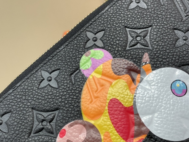 ルイ・ヴィトン「Louis Vuitton」LV × TM ジッピー･ウォレット