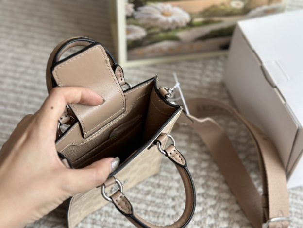 コーチ「Coach」Cally 琴譜包 ショルダーバッグ