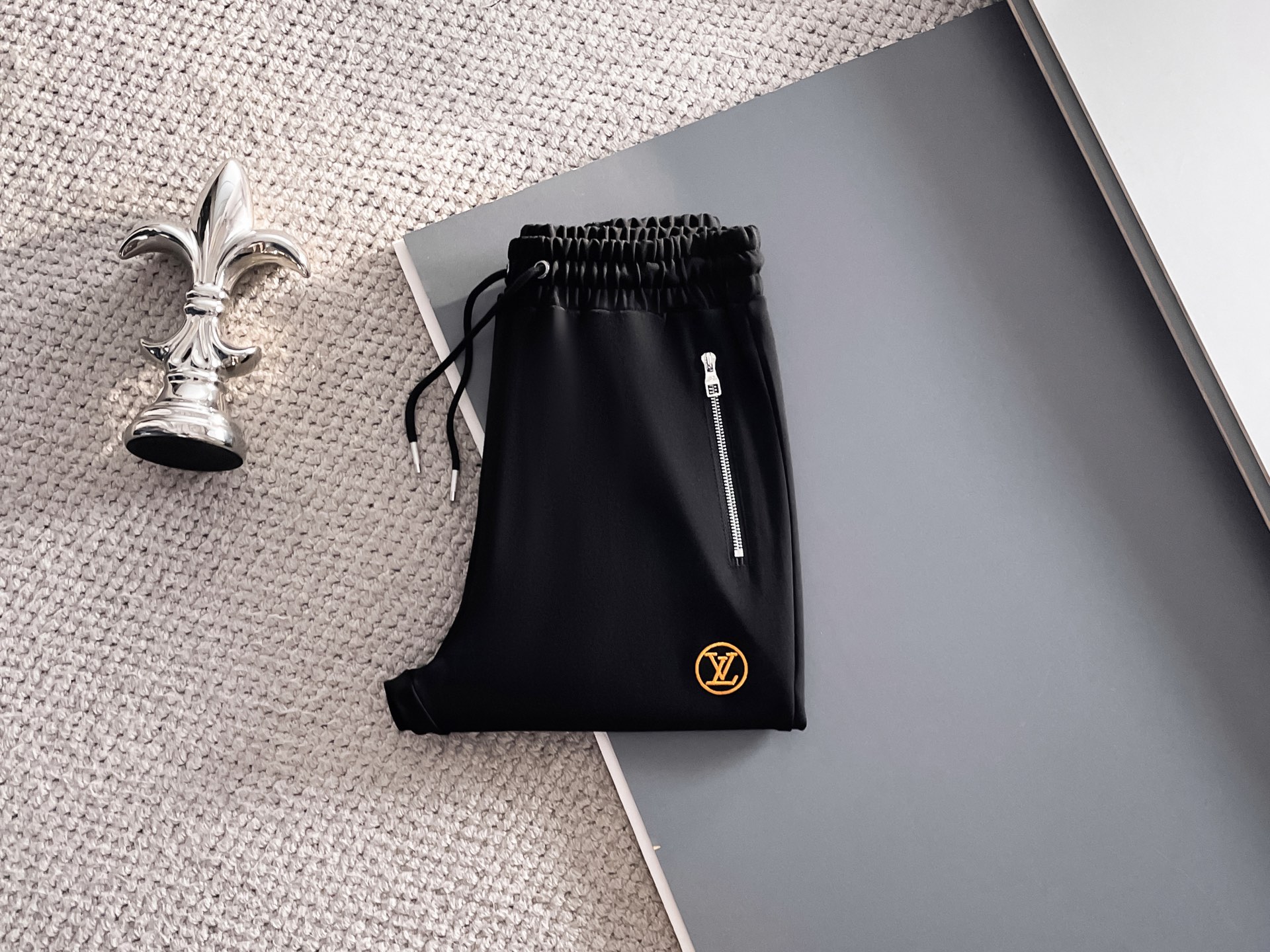ルイ・ヴィトン「Louis Vuitton」Set in stock セットアップ / 2026年秋冬 カジュアルウェア