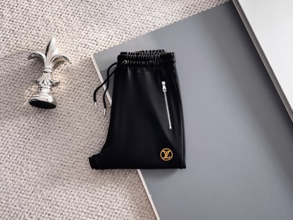 ルイ・ヴィトン「Louis Vuitton」Set in stock セットアップ / 2026年秋冬 カジュアルウェア