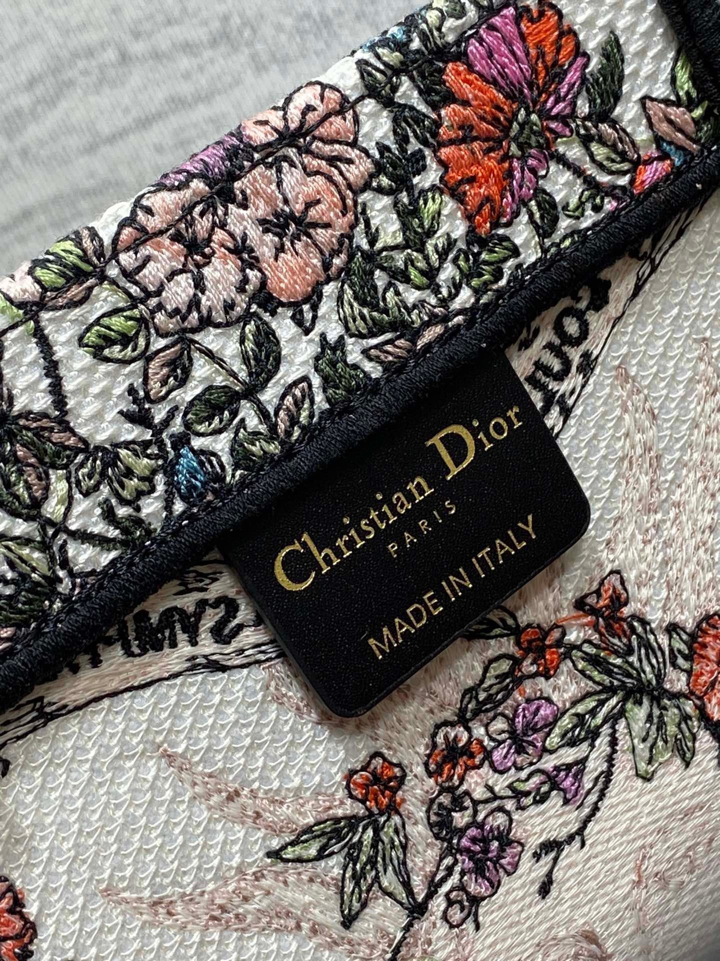 ディオール「Dior」オフィシャルレザー 最新サイズ スモールトート