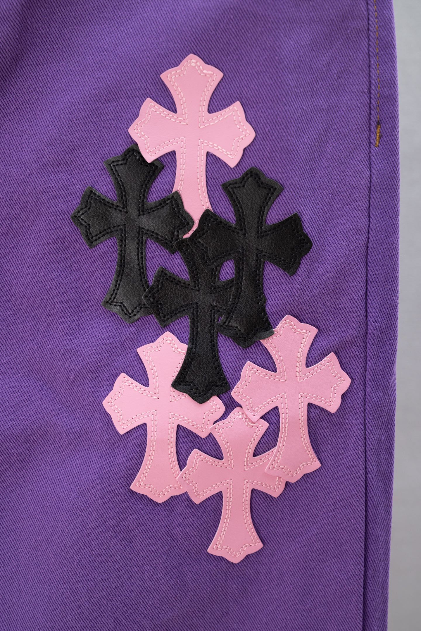 Chrome Hearts-クロムハーツ クロス レザーパッチ ウォッシュド リラックスストレートデニム / ユニセックス