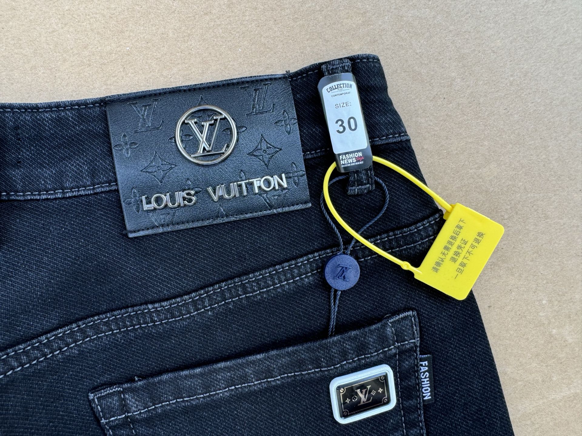 LOUIS VUITTON & バーバリー ミニマル ストレート ストレッチパンツ / ロングパンツ