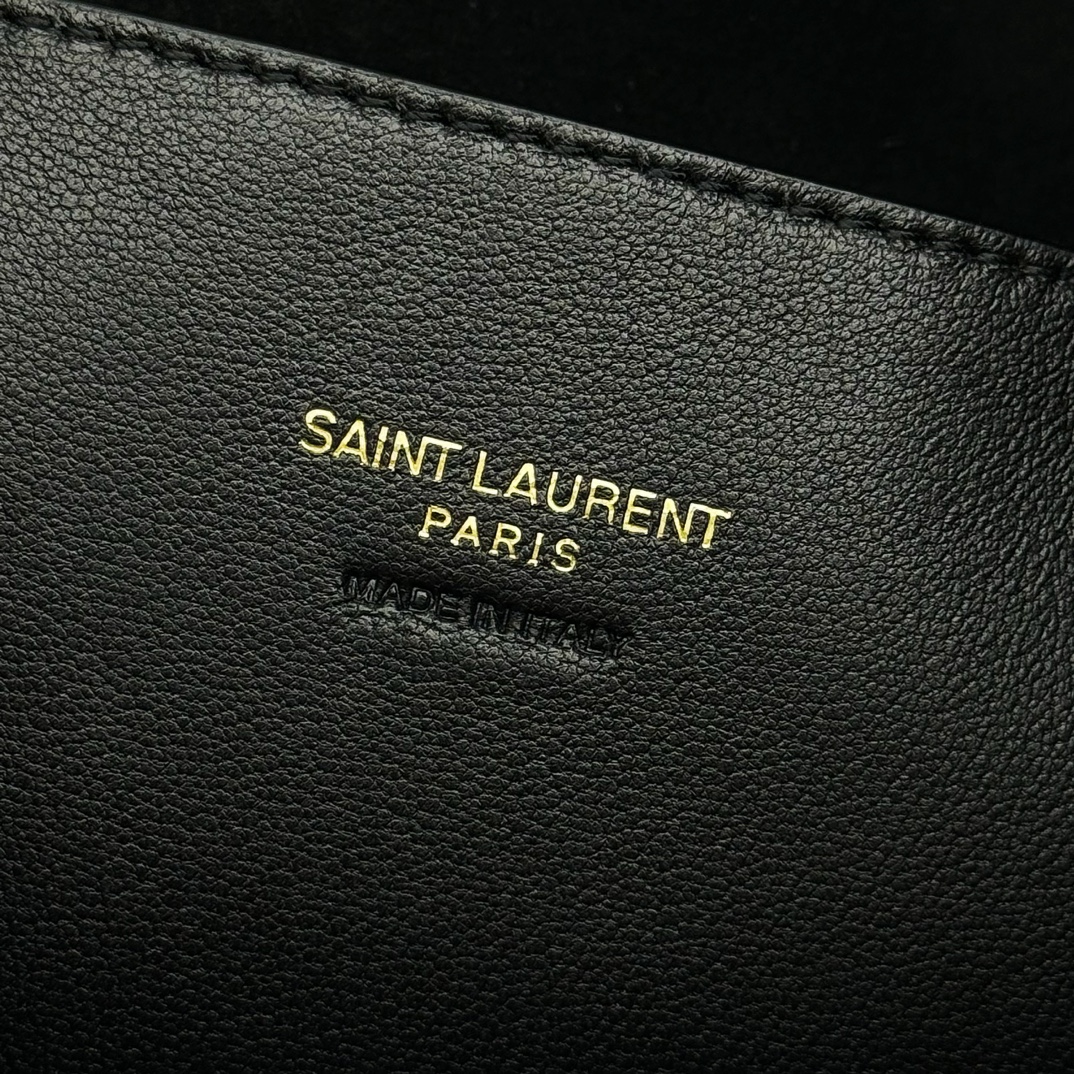 サンローラン「Saint Laurent」Paris Vill ドローストリング ショルダーバッグ