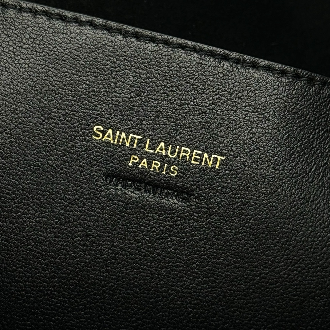 サンローラン「Saint Laurent」Paris Vill ドローストリング ショルダーバッグ