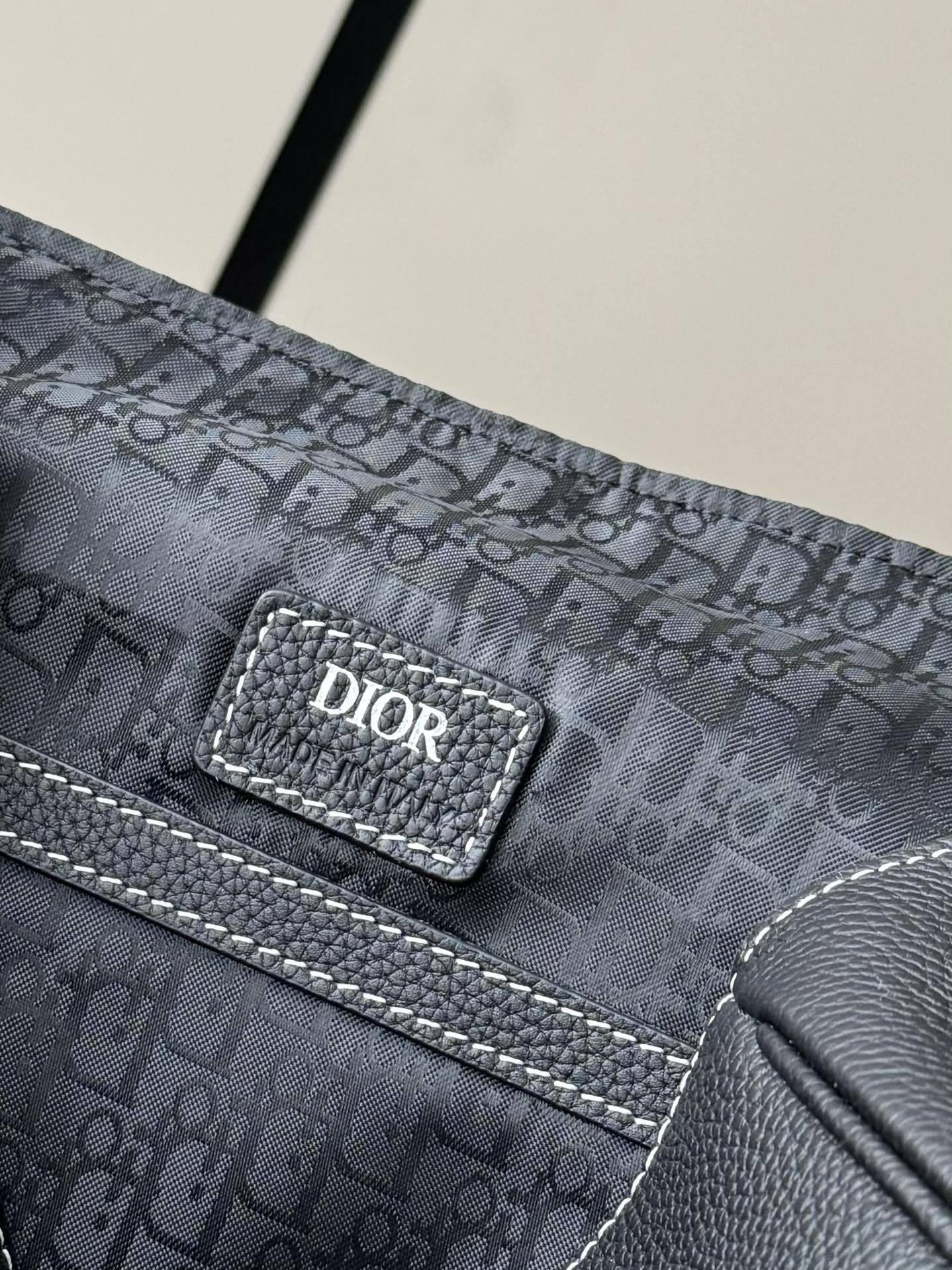 ディオール「Dior」B44 BLADE バックパック