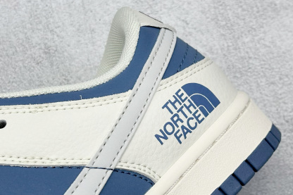 「コラボモデル」The North Face x Nike  SB Dunk Low 'Beige Blue' スニーカー