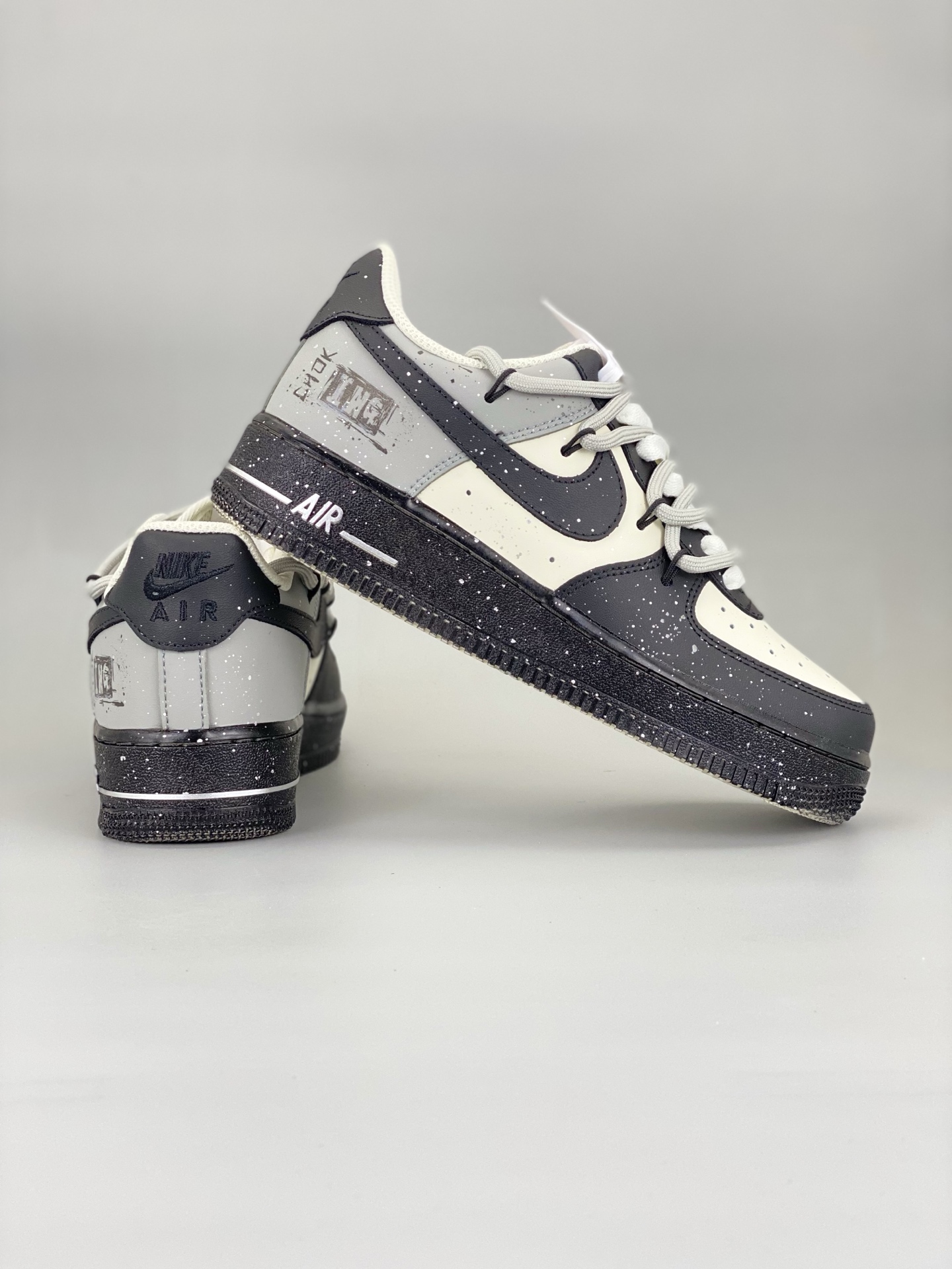 ナイキ「Nike」AIR FORCE 1 LOW '07 スペーステーマ ハンドペイント スニーカー-ISETAN PRESTIGE CURATED