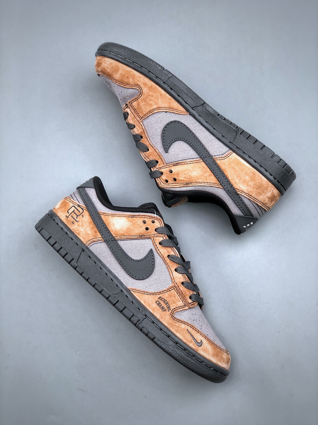 「コラボモデル」The North Face x Nike  SB Dunk Low 'Grey Brown Black' スモールスウッシュ スニーカー