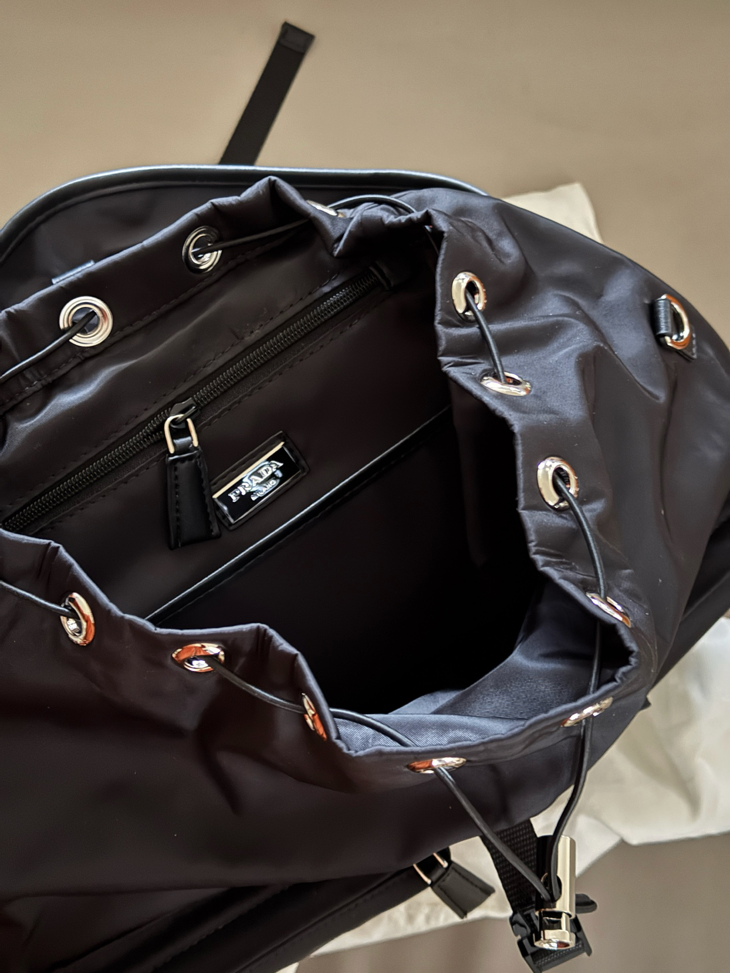 プラダ「Prada」2024ショー ナイロンバックパック マルチキャリーバッグ