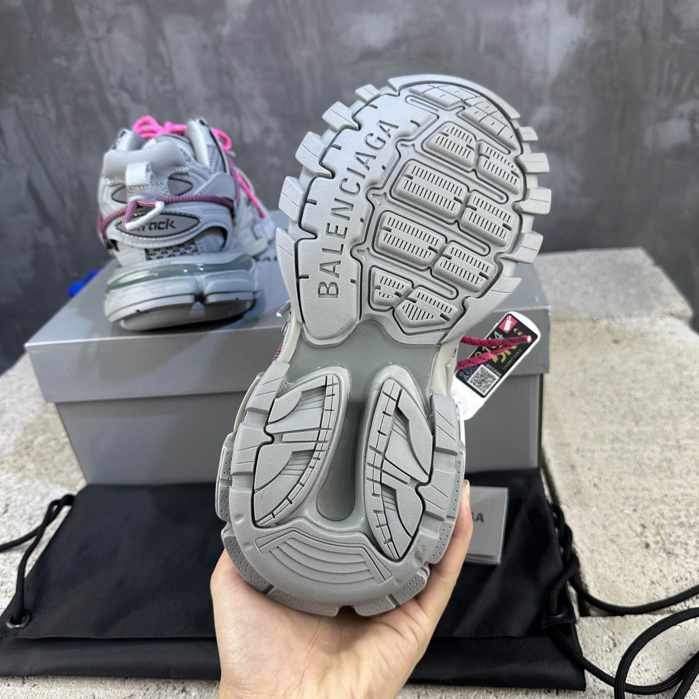 バレンシアガ「Balenciaga」 Sneaker Tess 3.0 Outdoorコンセプトスニーカー