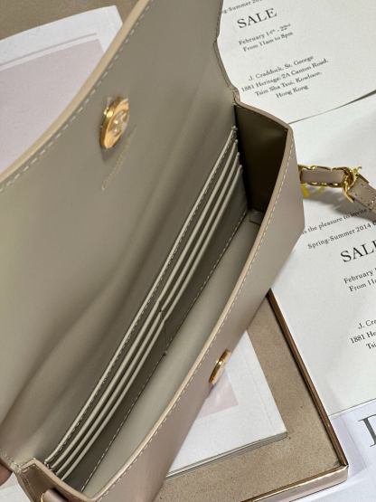 ディオール「Dior」CD SIGNATURE ミニ チェーン バッグ「アプリコット」