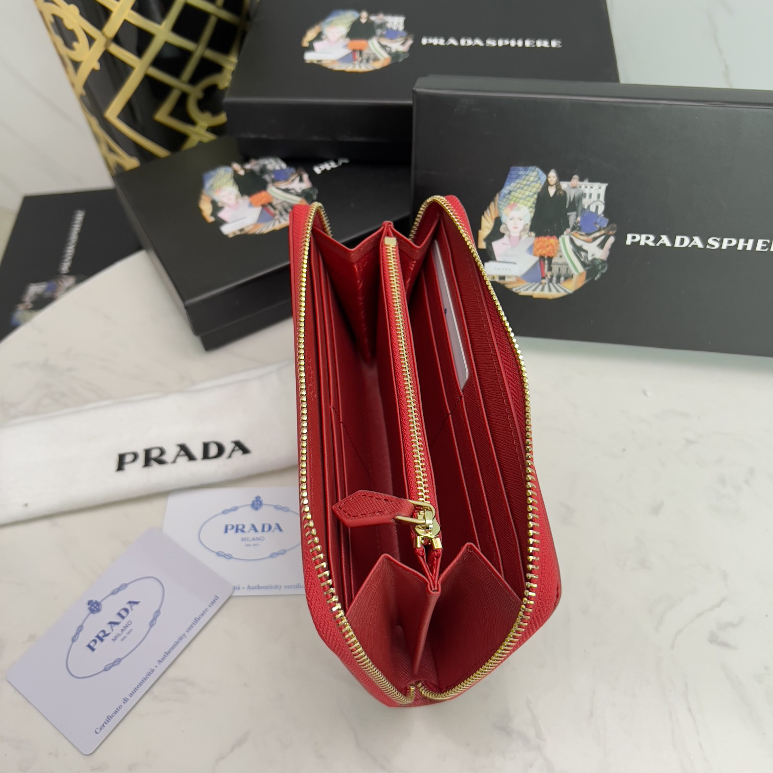 プラダ「PRADA」サフィアーノレザー 財布