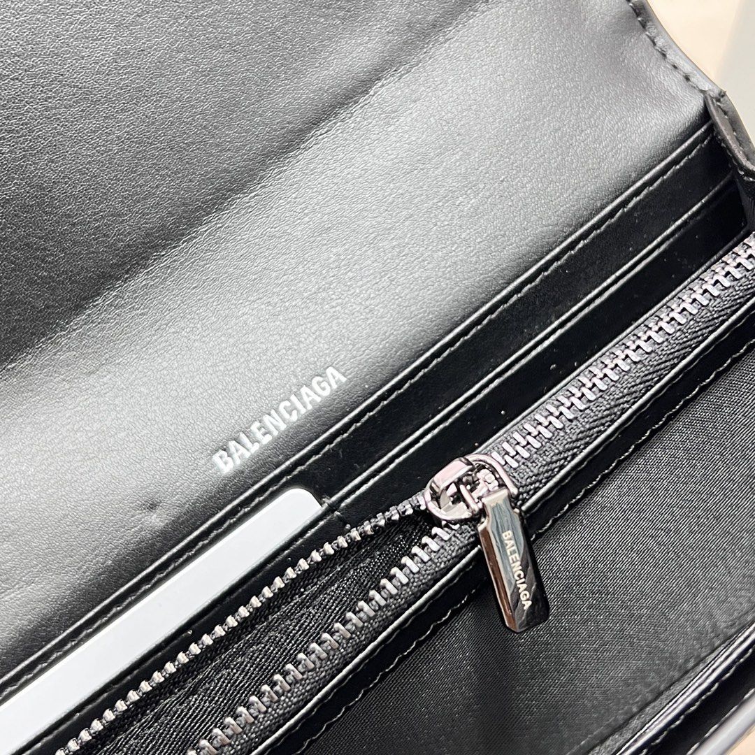 バレンシアガ 「Balenciaga」 クラシックウォレット 財布