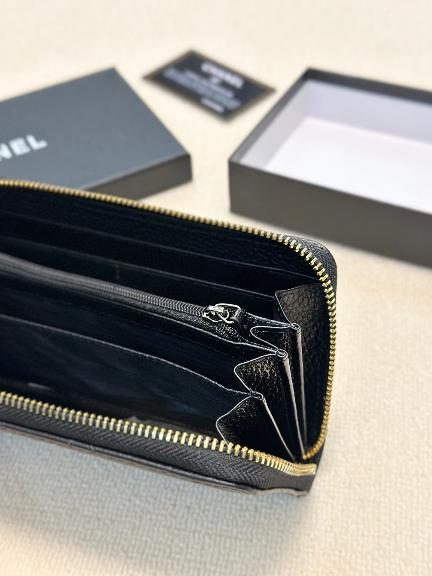 シャネル「Chanel」ロング ジップ ウォレット