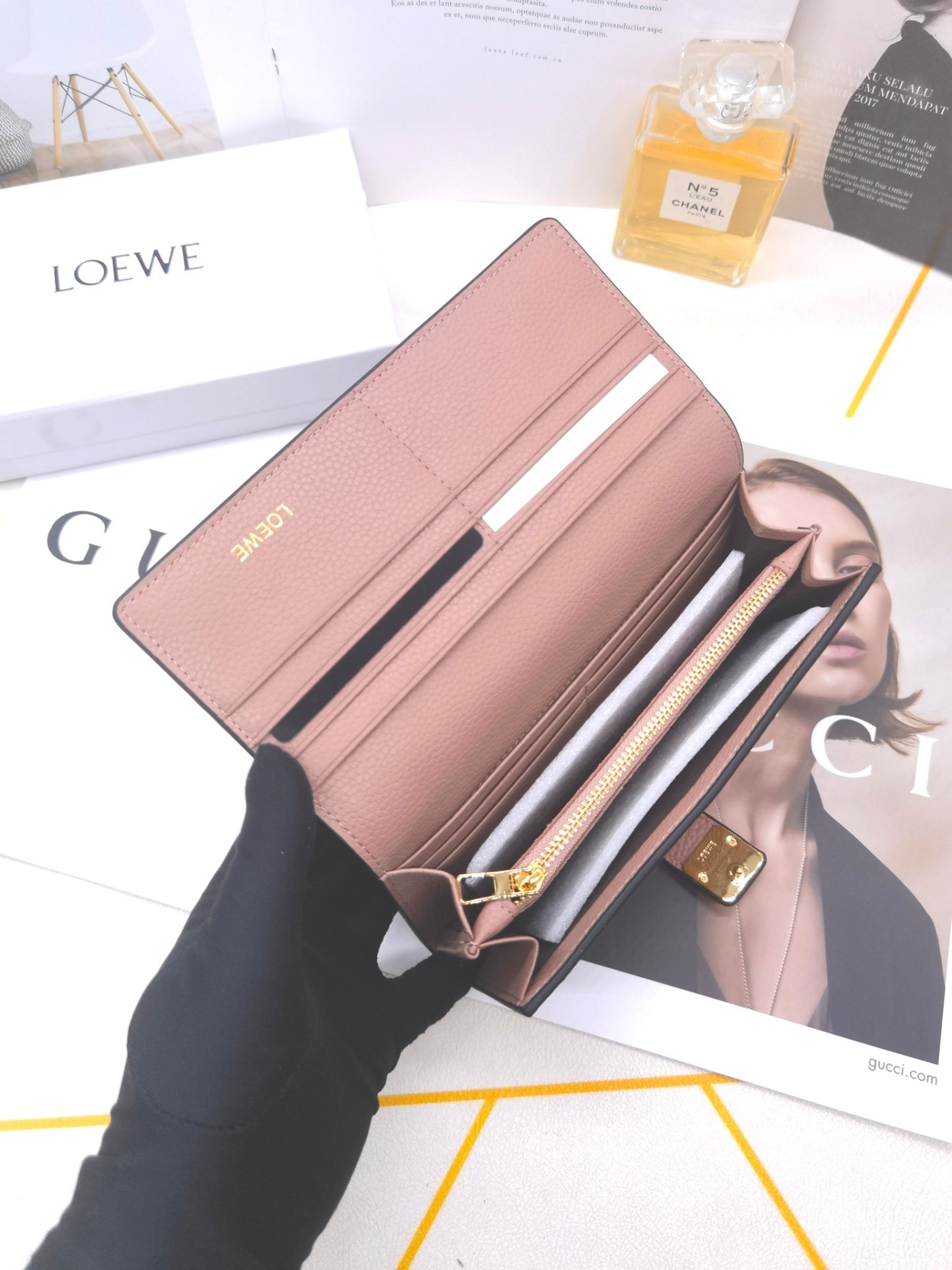 ロエベ「LOEWE」アナグラム コンティネンタル ウォレット 5色