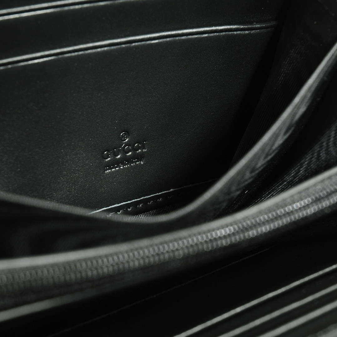 グッチ「Gucci」シグネチャー レザー ウェブ ジップアラウンドウォレット